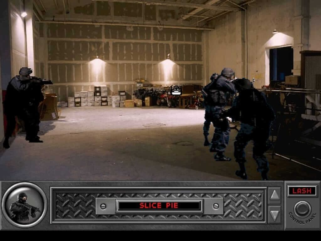 Ujęcie z gry Police Quest: SWAT. Funkcjonariusze policji przeczesują pomieszczenie.