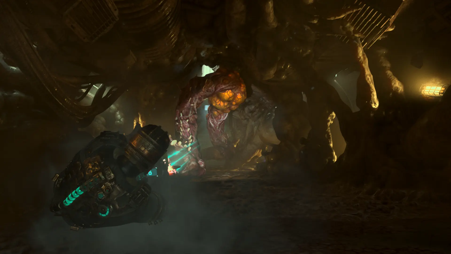 Dead Space. Chłop jest atakowany przez kosmicznego fallusa