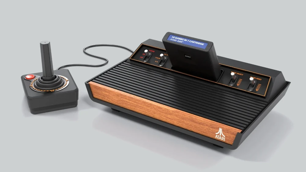 Konsola Atari 2600+ od Atari i Plaion