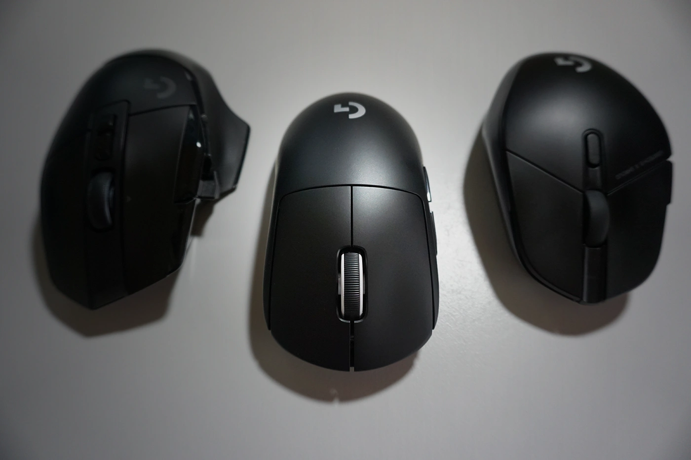 Grafika główna recenzji myszki Logitech G Pro X Superlight 2.