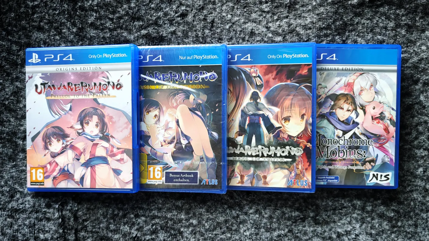 Komplet pudełek z grami z serii Utawarerumono, na konsole PlayStation 4. Od lewej - Prelude to the Fallen, Mask of Deception, Mask of Truth, Monochrome Mobius.