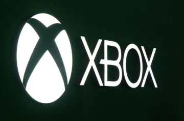 Logo XBOX — zdjęcie wykonane przez Jonathana Kempera.