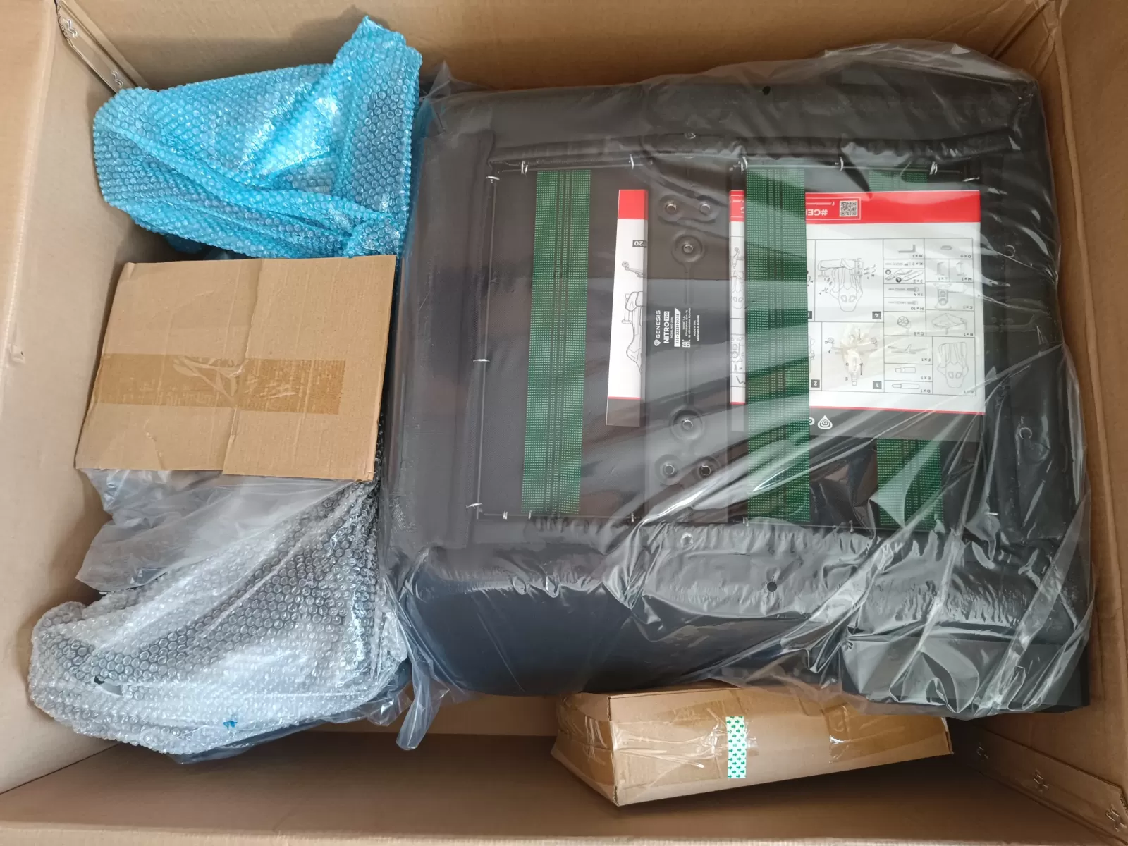 Genesis  Nitro 720 zawartość pudełka