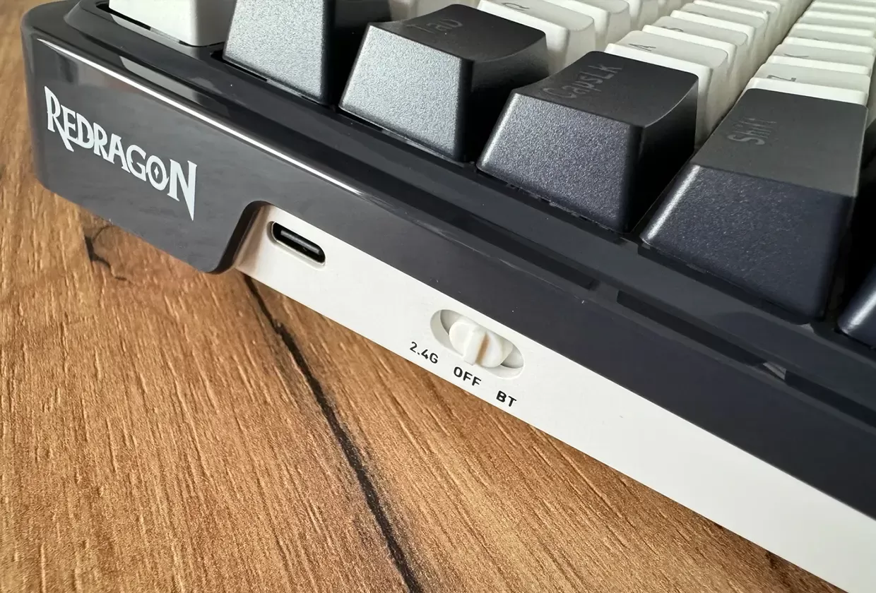 Przełącznik tryb&oacute;w pracy.