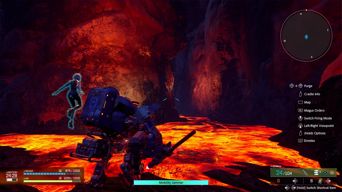 Mech stoi na krawędzi jaskini z lawą. Widoczny hologram Magusa i czerwone oświetlenie otoczenia