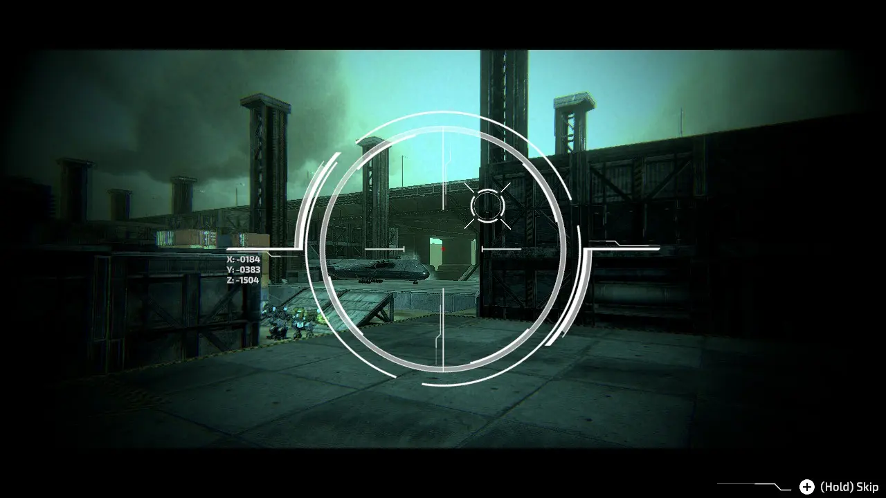 Screen prezentuje scenę z perspektywy pilota patrzącego przez snajperską lunetę mecha. Centralnie widoczny jest futurystyczny celownik, otaczający scenę z industrialnego otoczenia &ndash; rampy, kontenery, pojazdy, dalsze zabudowania oraz zarysowany na zielono dystans do celu (wsp&oacute;łrzędne X, Y, Z po lewej stronie). Kadrowanie i kolorystyka nadają temu ekranowi wojskowego, napiętego charakteru idealnie oddającego klimat szpiegowskiej i taktycznej rozgrywki.