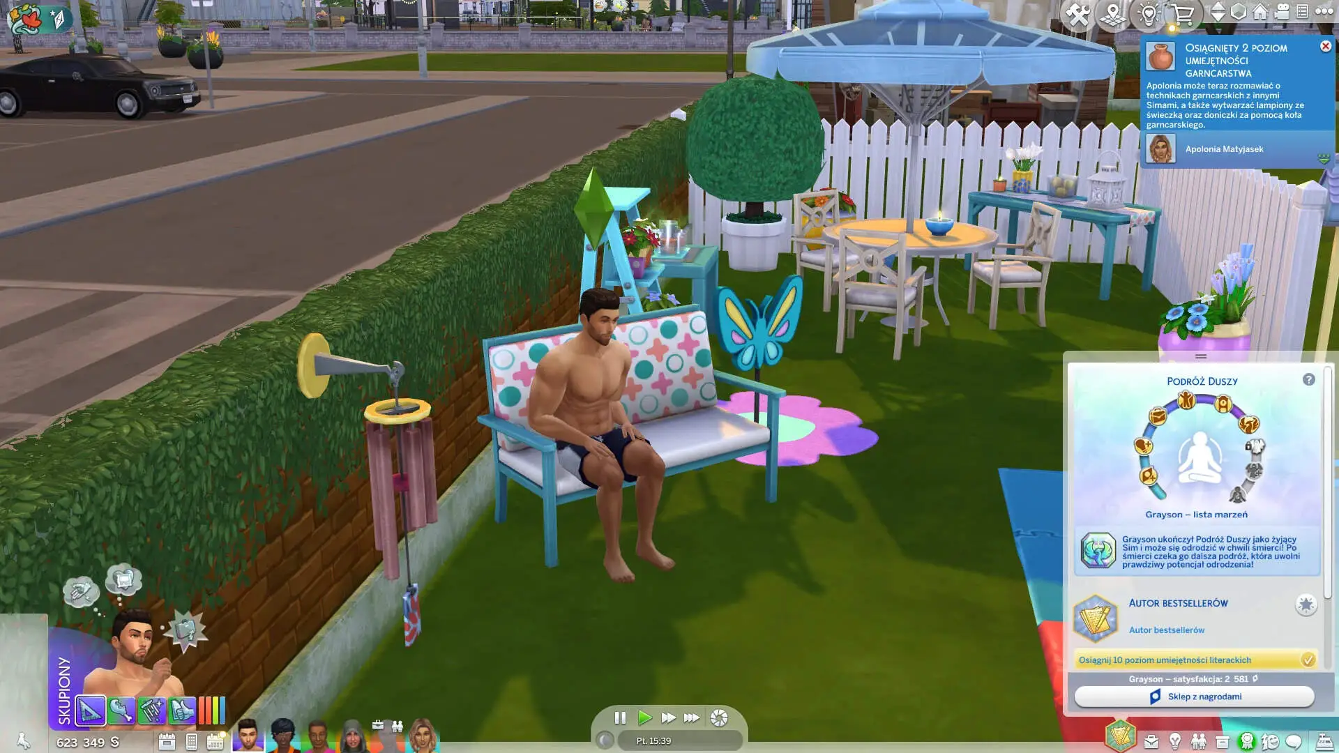 Zabawa na podw&oacute;rku - rodzinny ogr&oacute;dek