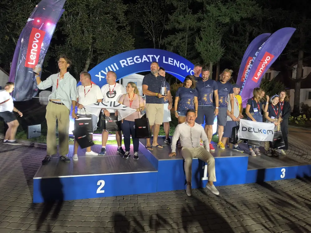 Zdjęcie uczestnik&oacute;w XVIII Regat Lenovo.