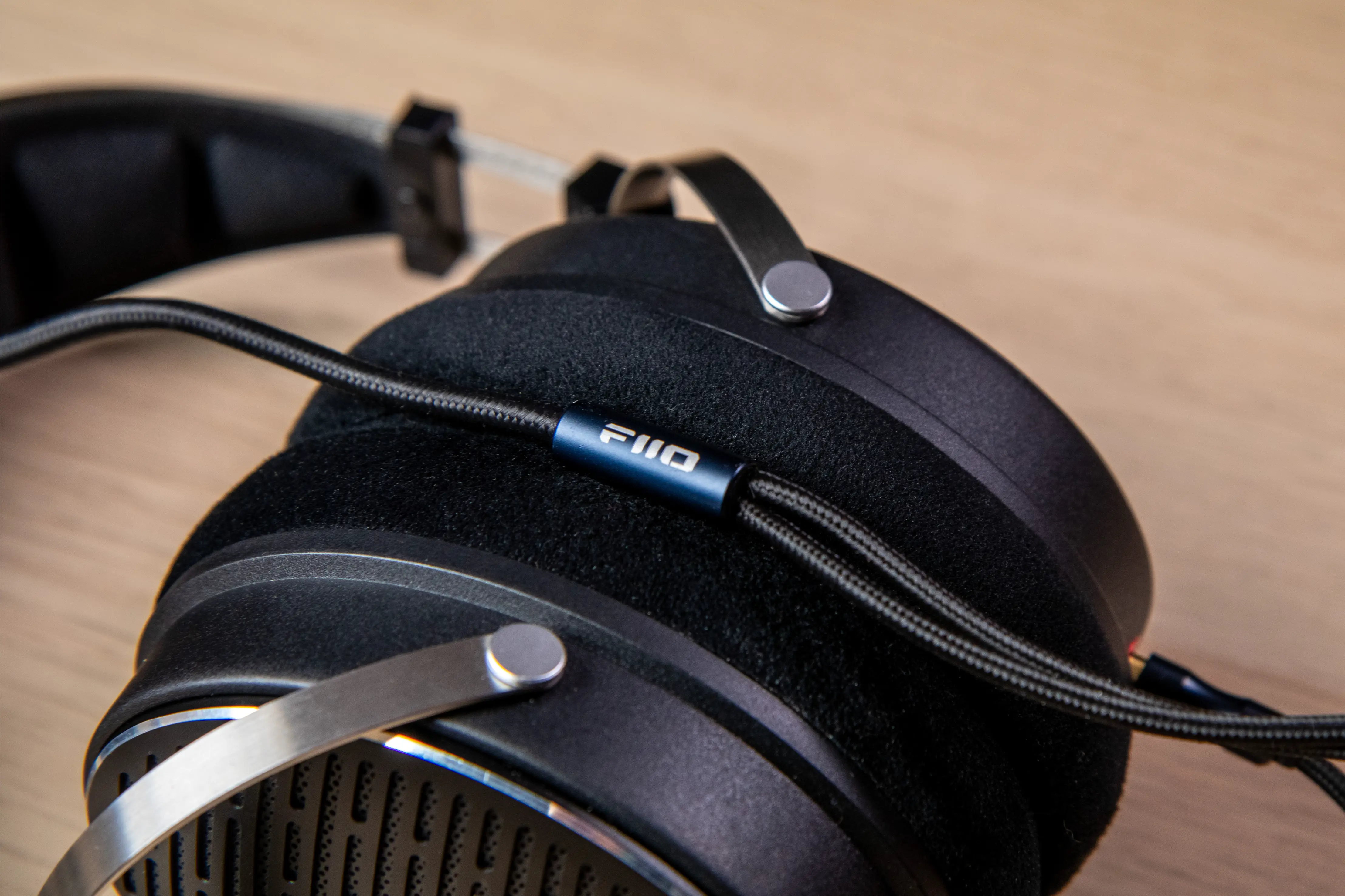 FiiO x Jade Audio JT3