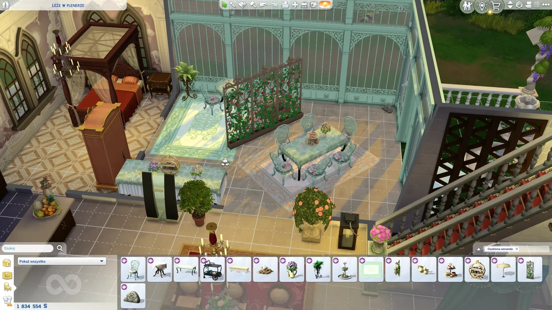 Podwórkowy urok - Oszklona weranda wewnątrz