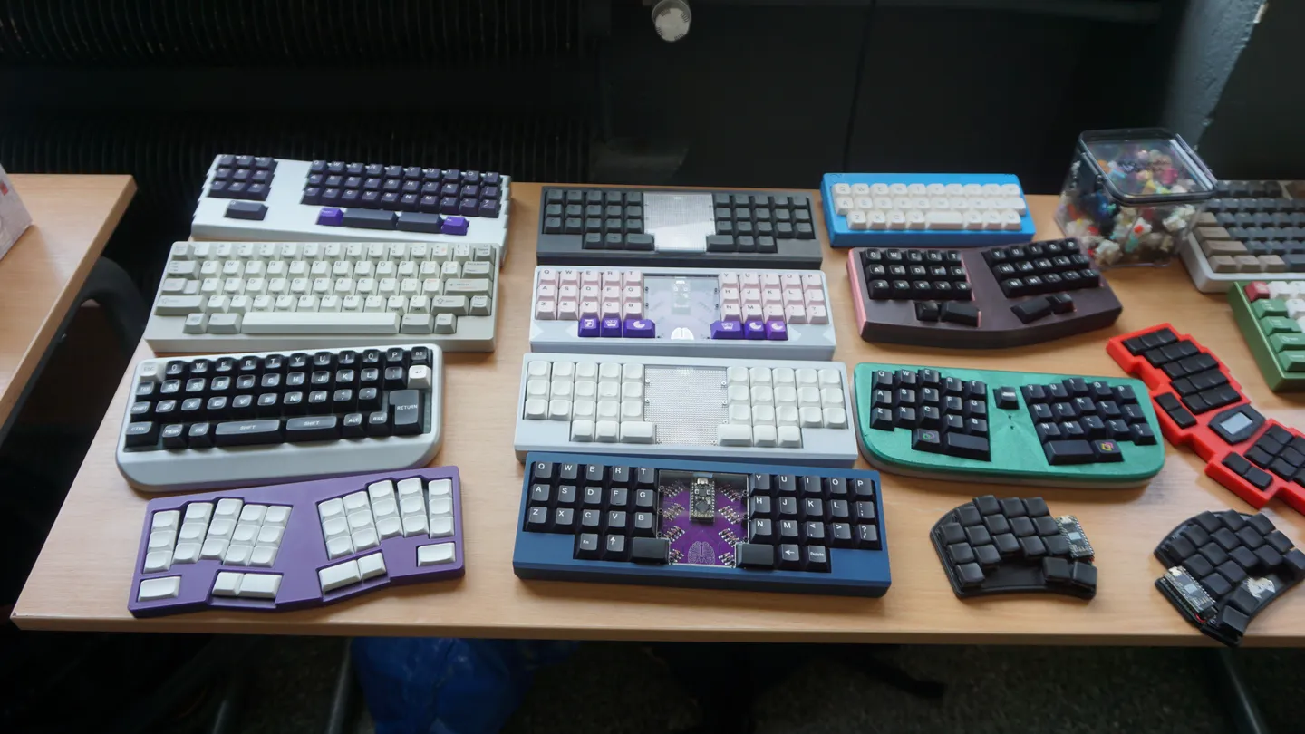 Customowe klawiatury mechaniczne pokazane na festiwalu ReplayFest