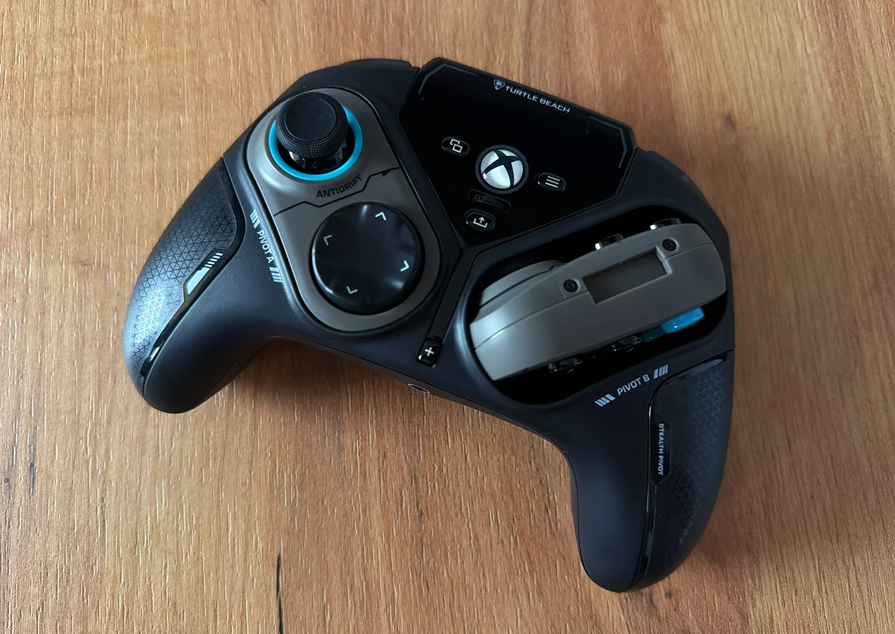 Zmiana podułu w Turtle Beach Stealth Pivot