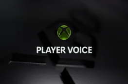 Oficjalna grafika z zielonym logo Xbox na ciemnym, teksturowanym tle. Pod logo znajduje się duży, biały napis „PLAYER VOICE”.