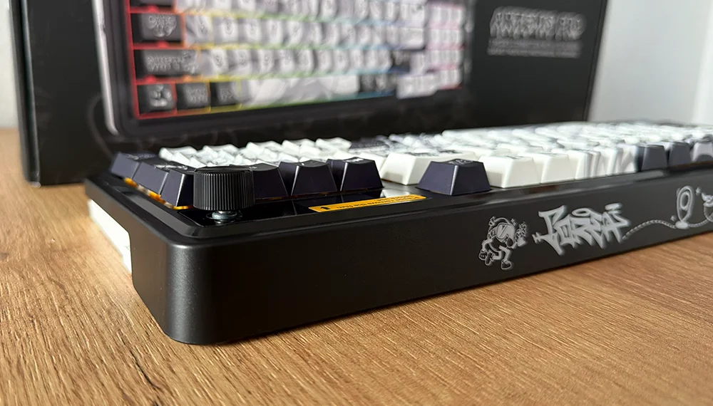 Klawiatura REDRAGON Artemis PRO wraz z pudełkiem