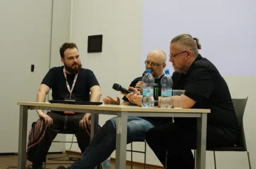Przemek Zalewski (Cenega), Michał Mizior (SteelSeries) oraz Karol Laska (CD-Action) - gry pudełkowe