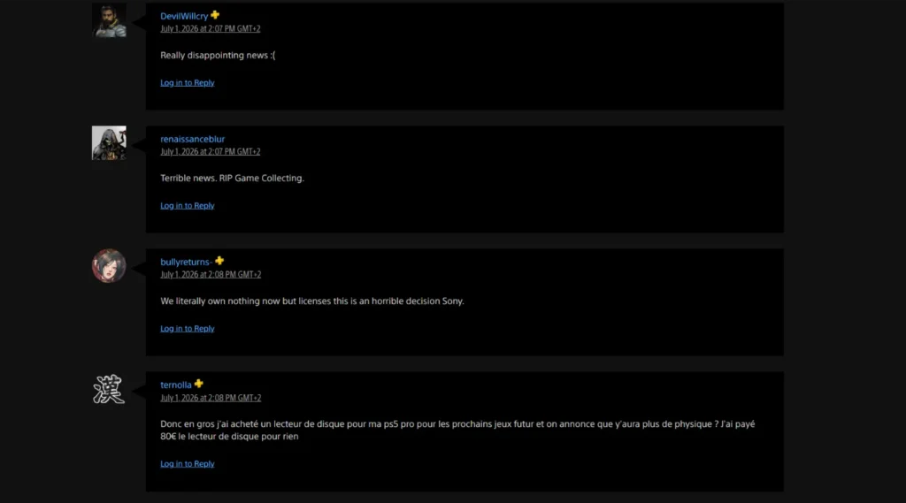 Zrzut ekranu przedstawia sekcję komentarzy pod artykułem na stronie internetowej utrzymanej w ciemnej kolorystyce. Wszystkie widoczne wpisy pochodzą z 1 lipca 2026 roku i dotyczą negatywnych reakcji społeczności graczy na decyzję firmy Sony dotyczącą rezygnacji z fizycznych wydań gier na rzecz licencji cyfrowych.