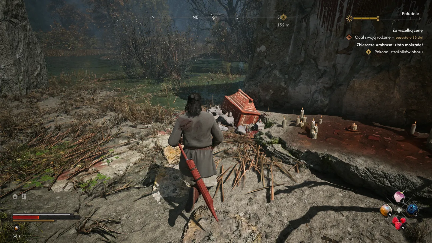 Bohater The Blood of Dawnwalker eksploruje mokradła, stojąc przy ołtarzu ze świecami i skrzyni na ofiary.