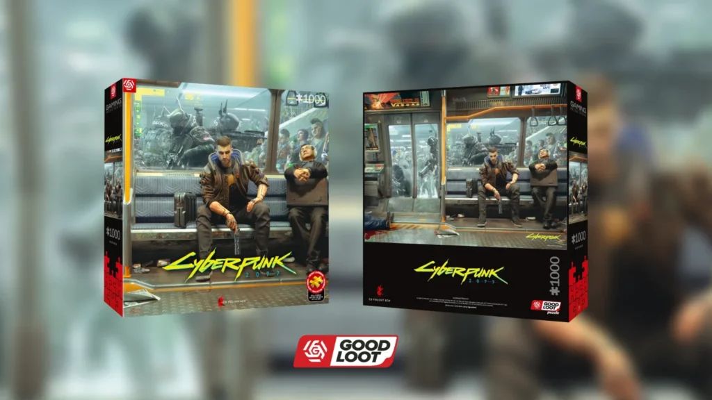 Pudełko puzzli 1000 elementów Good Loot z gry Cyberpunk 2077 z grafiką przedstawiającą V jadącego wagonem kolejki NCART obok pasażera i oddziału MaxTac za szybą.