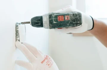 Instalacje elektryczne i systemy monitoringu