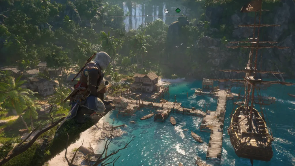 Edward Kenway kucający na gałęzi drzewa w punkcie synchronizacji z widokiem na zatokę, osadę i zacumowany galeon.
